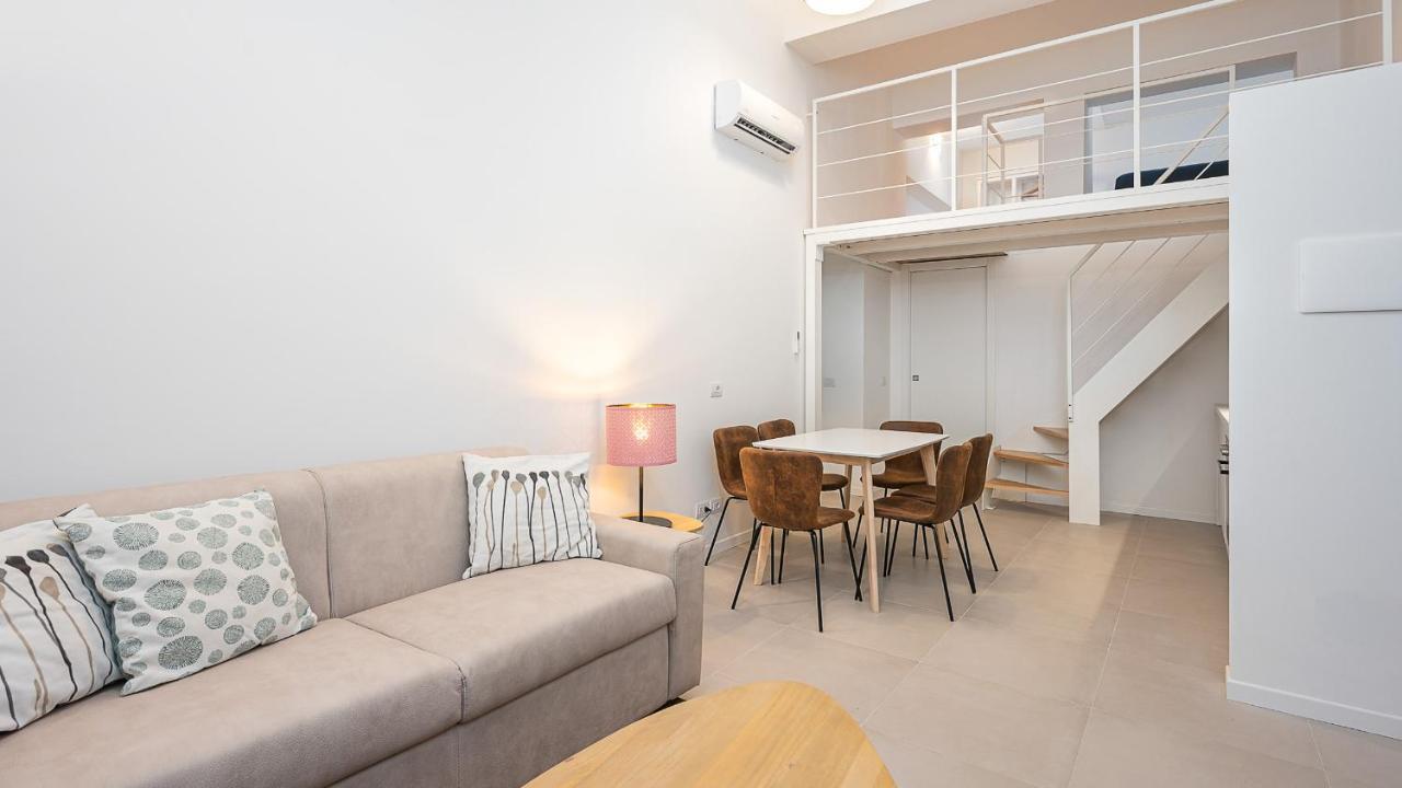 Classbnb - Due Moderni Appartamenti A 1Km Dall'Arco Della Pace Milan Luaran gambar