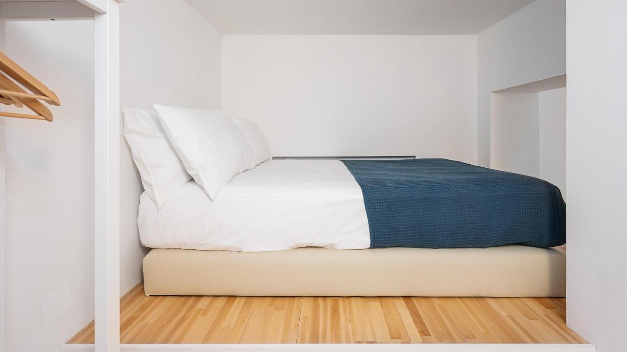 Classbnb - Due Moderni Appartamenti A 1Km Dall'Arco Della Pace Milan Luaran gambar