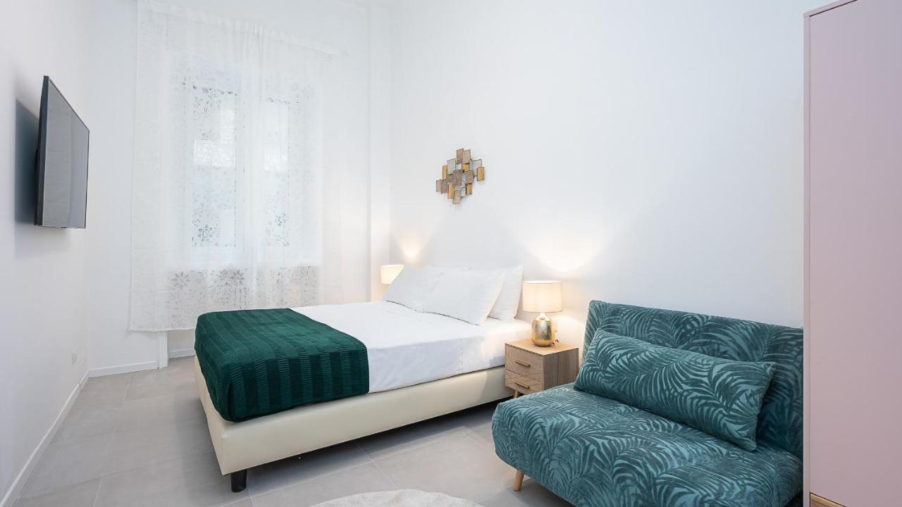 Classbnb - Due Moderni Appartamenti A 1Km Dall'Arco Della Pace Milan Luaran gambar